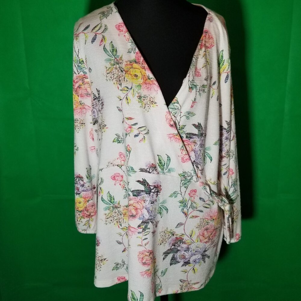Belle by Belldini Womens Size XL Faux Wrap Long Sleeve White Floral Print
